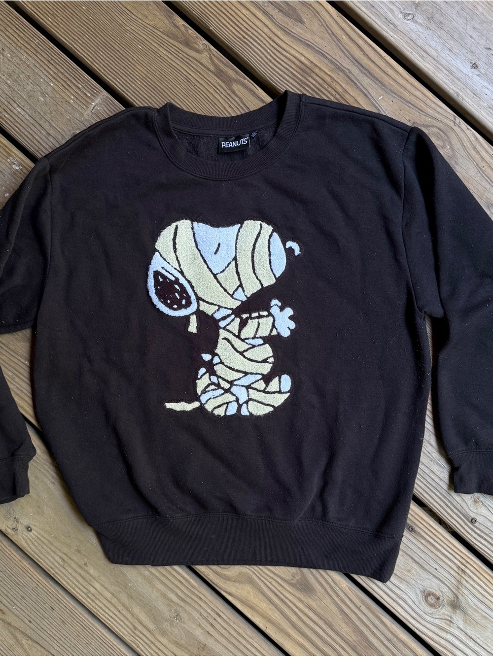 Peanuts Womens Snoopy Mummy Halloween Graphic Sweatshirt Black XL C-Life - Picture 4 of 5